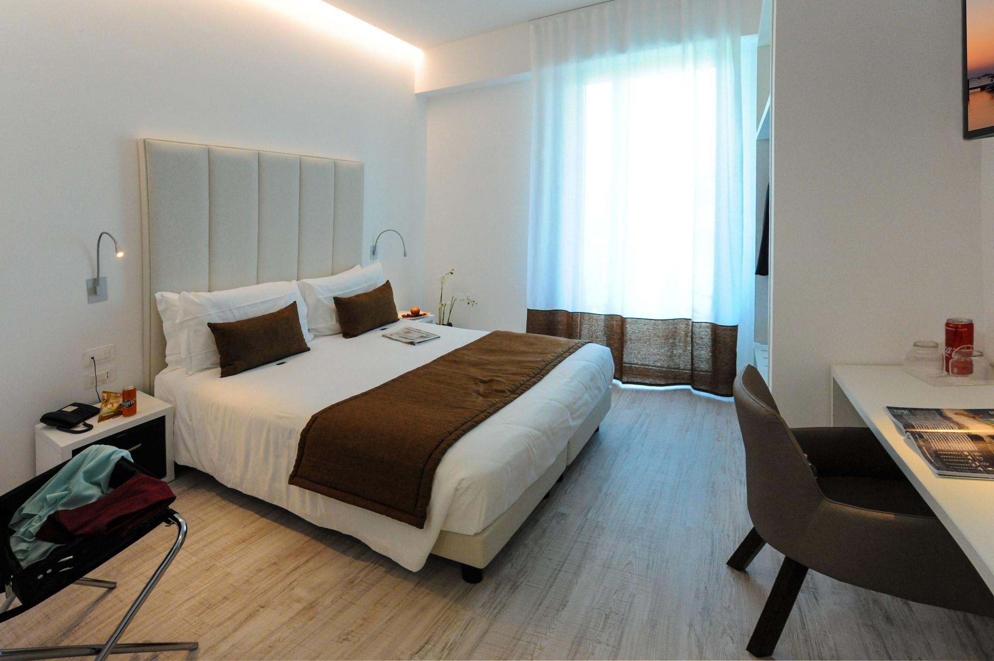 Hotel Lampara لينانو سابيادورو المظهر الخارجي الصورة