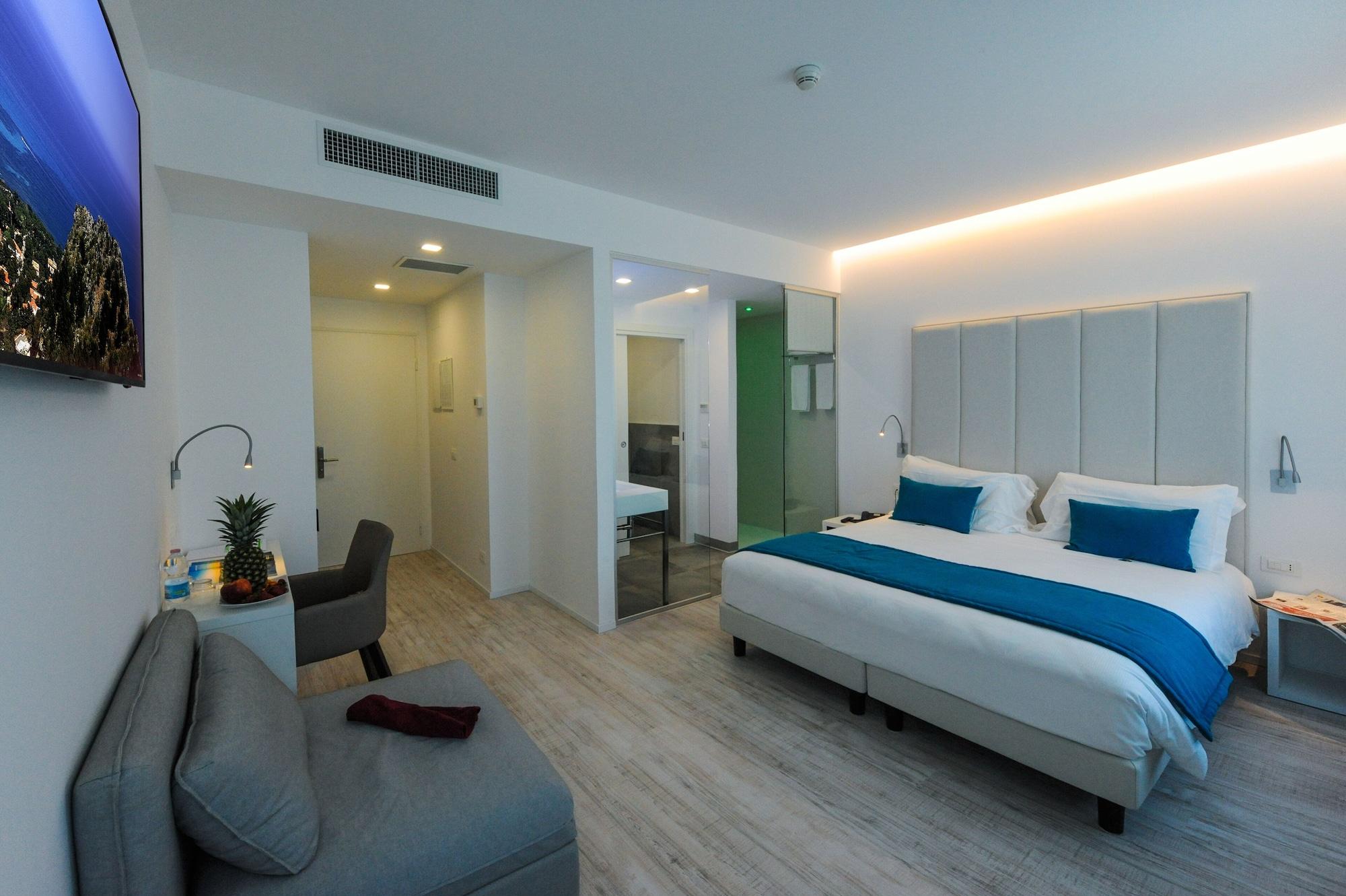 Hotel Lampara لينانو سابيادورو المظهر الخارجي الصورة