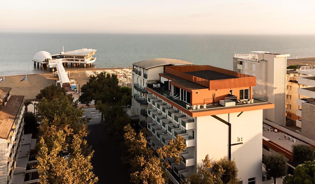 Hotel Lampara لينانو سابيادورو المظهر الخارجي الصورة